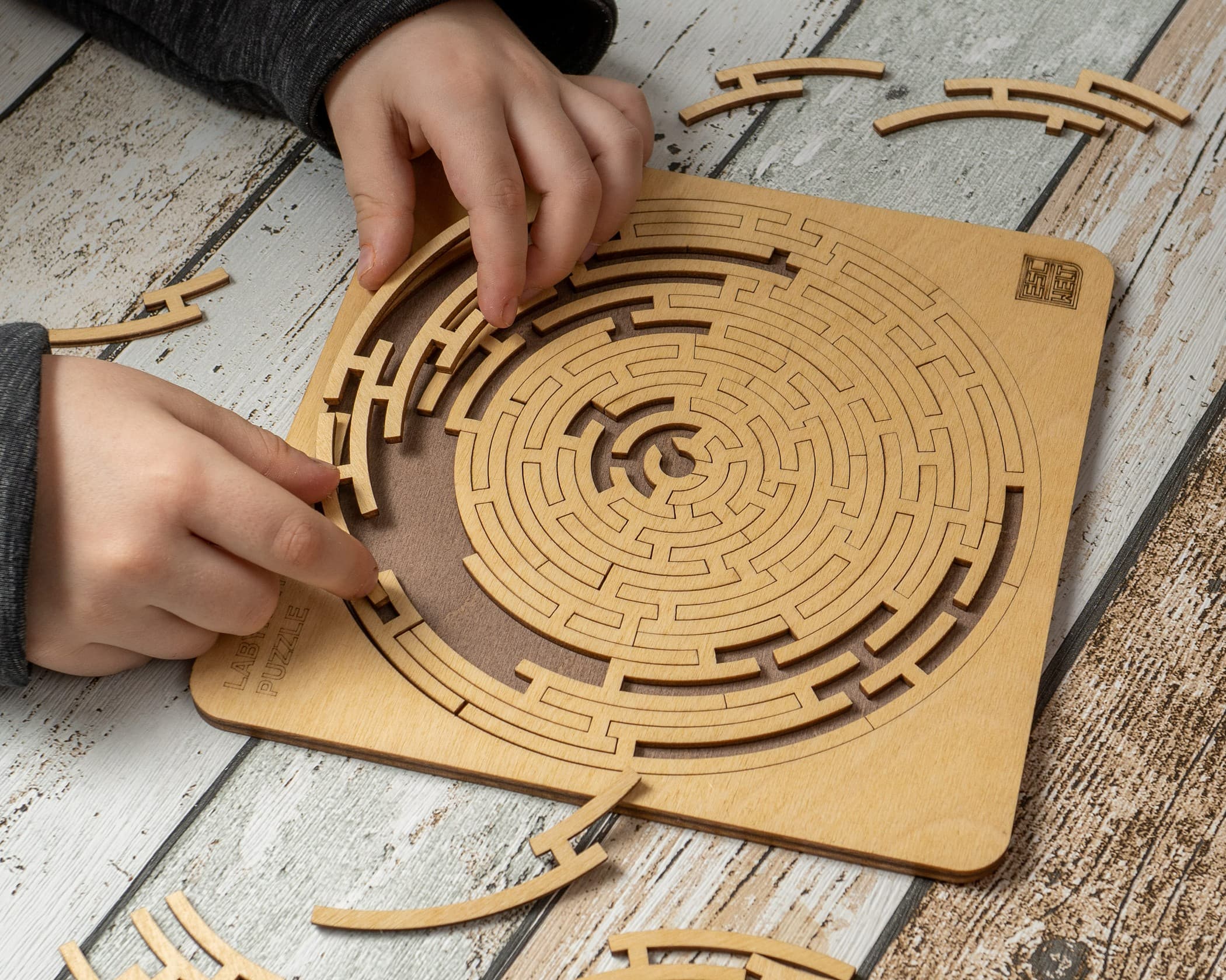 Bilder och foton av Labyrinth Puzzle. ESC WELT.
